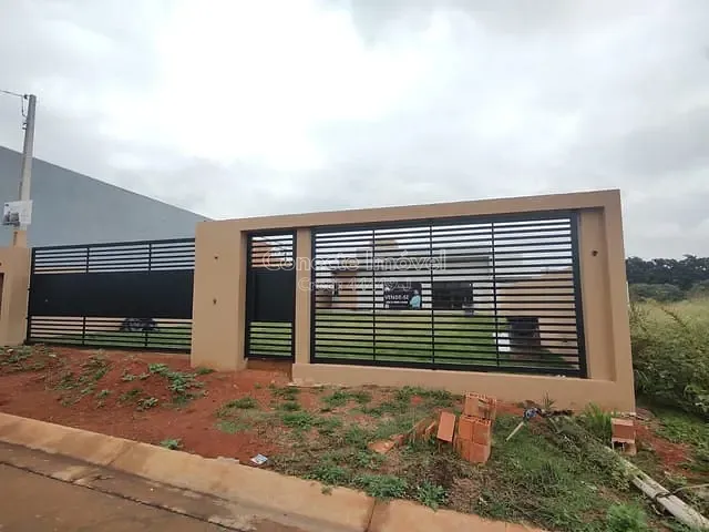 Casa com 364m² 2 quartos e 1 banheiro, à venda, no bairro Parque dos Ipês em Holambra