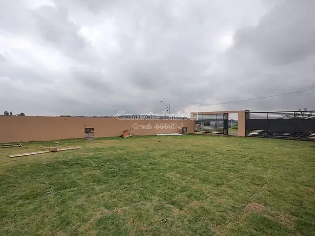 Casa com 364m² 2 quartos e 1 banheiro, à venda, no bairro Parque dos Ipês em Holambra