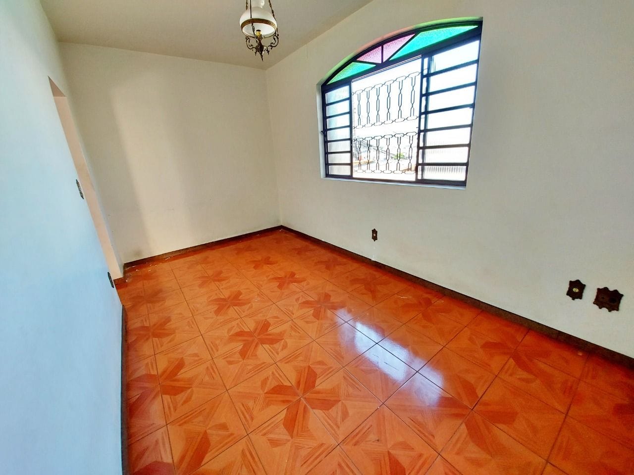 Casa à venda, 03 quartos, no bairro Santo André, Belo Horizonte, MG