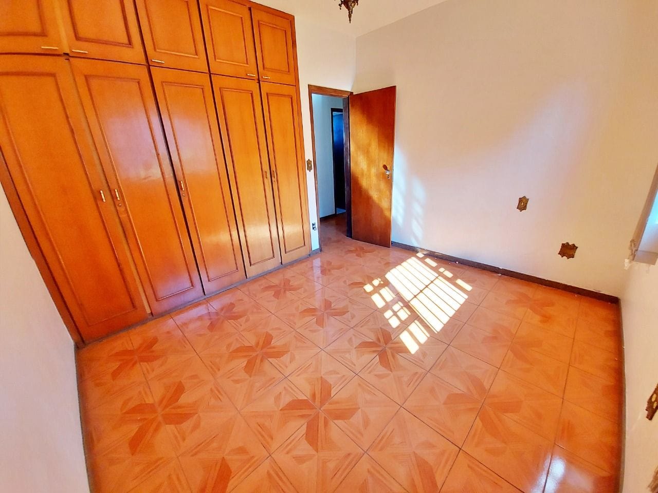Casa à venda, 03 quartos, no bairro Santo André, Belo Horizonte, MG