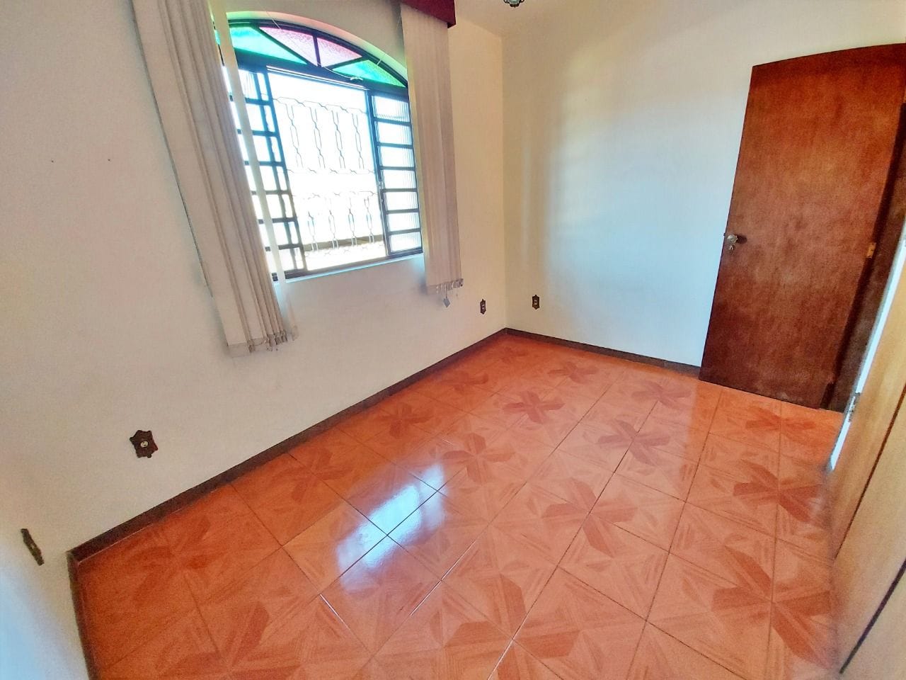 Casa à venda, 03 quartos, no bairro Santo André, Belo Horizonte, MG