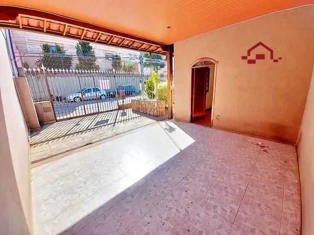 Casa com 120m² 3 quartos e 2 banheiros, à venda, no bairro Santo André em Belo Horizonte