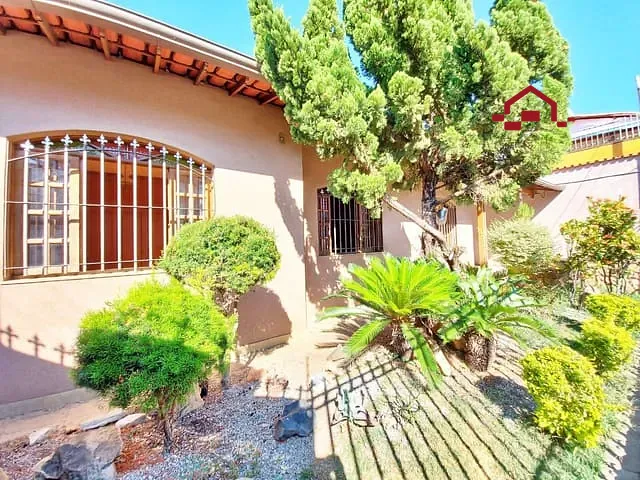Casa com 120m² 3 quartos e 2 banheiros, à venda, no bairro Santo André em Belo Horizonte