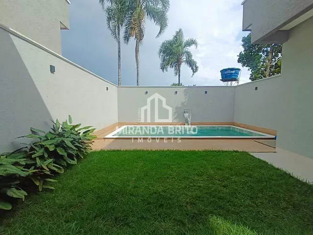 Casa 3 quartos e 4 banheiros, à venda, no bairro Jardim Helvécia em Aparecida de Goiânia