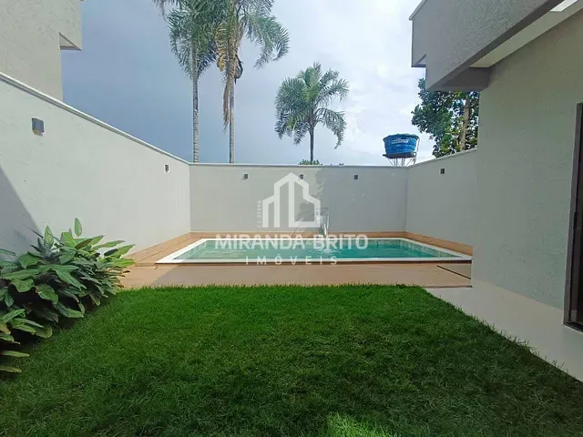 Casa 3 quartos e 4 banheiros, à venda, no bairro Jardim Helvécia em Aparecida de Goiânia