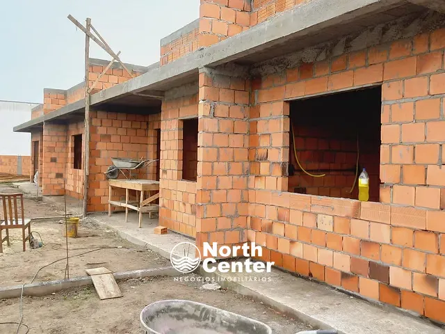 Casa com 50m² 2 quartos e 1 banheiro, à venda, no bairro Centro em Balneário Barra do Sul