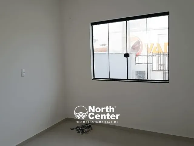 Casa com 50m² 2 quartos e 1 banheiro, à venda, no bairro Centro em Balneário Barra do Sul