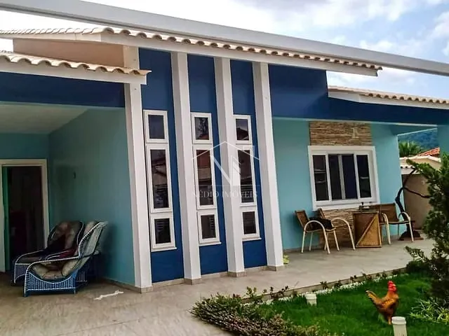 Casa com 450m² 3 quartos e 3 banheiros, à venda, no bairro Centro em Maricá