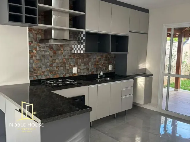 Casa com 130m² 3 quartos e 3 banheiros, à venda ou para alugar, no bairro Jardim Santa Helena em Valinhos
