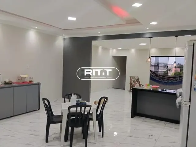 Casa com 240m² 2 quartos e 2 banheiros, à venda, no bairro Vila Palácios em Campinas
