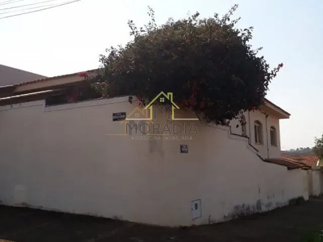Casa com 450m² 3 quartos e 1 banheiro, à venda, no bairro Residencial Nova Floresta em Guaxupé