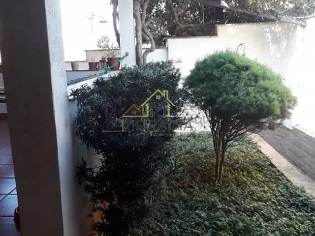 Casa com 450m² 3 quartos e 1 banheiro, à venda, no bairro Residencial Nova Floresta em Guaxupé