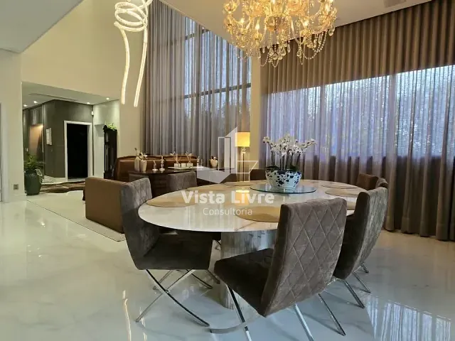 Casa com 560m² 4 quartos e 5 banheiros, à venda, no bairro Morato em Piracicaba