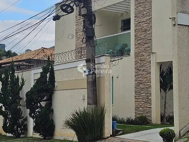 Casa com 220m² 3 quartos e 3 banheiros, à venda, no bairro Nova Niterói em Três Rios