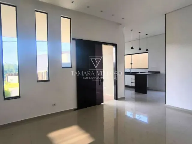 Casa com 300m² 3 quartos e 4 banheiros, à venda, no bairro Residencial Veneza I em Mogi das Cruzes