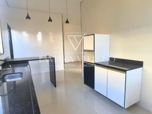 Casa com 300m² 3 quartos e 4 banheiros, à venda, no bairro Residencial Veneza I em Mogi das Cruzes