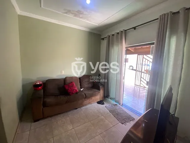 Casa com 180m² 3 quartos e 2 banheiros, à venda, no bairro Alvorada em Araxá