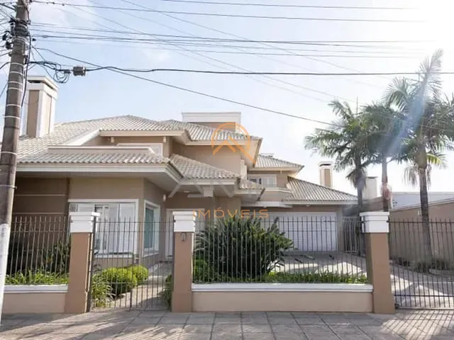 Casa 4 quartos e 4 banheiros, à venda, no bairro Fragata em Pelotas