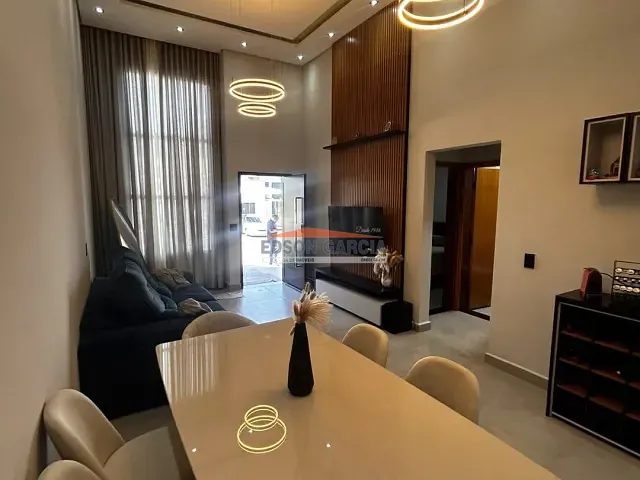 Casa 3 quartos e 3 banheiros, à venda ou para alugar, no bairro Residencial Horto Florestal Villagio em Sorocaba
