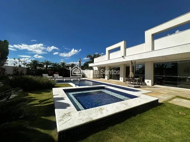 Casa com 1395m² 4 quartos e 6 banheiros, à venda, no bairro Chácara Letônia em Americana