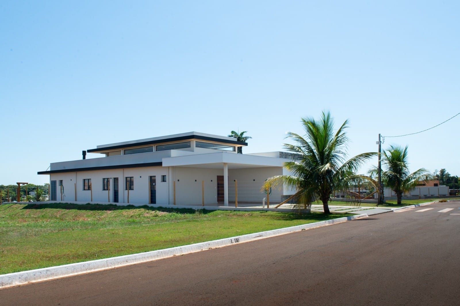 Casa, 4 quartos, 377 m² - Foto 2