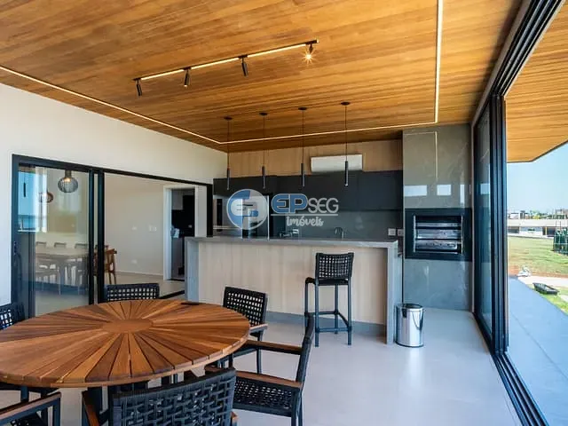 Casa com 825m² 4 quartos e 5 banheiros, à venda, no bairro Paranagi em Sertaneja
