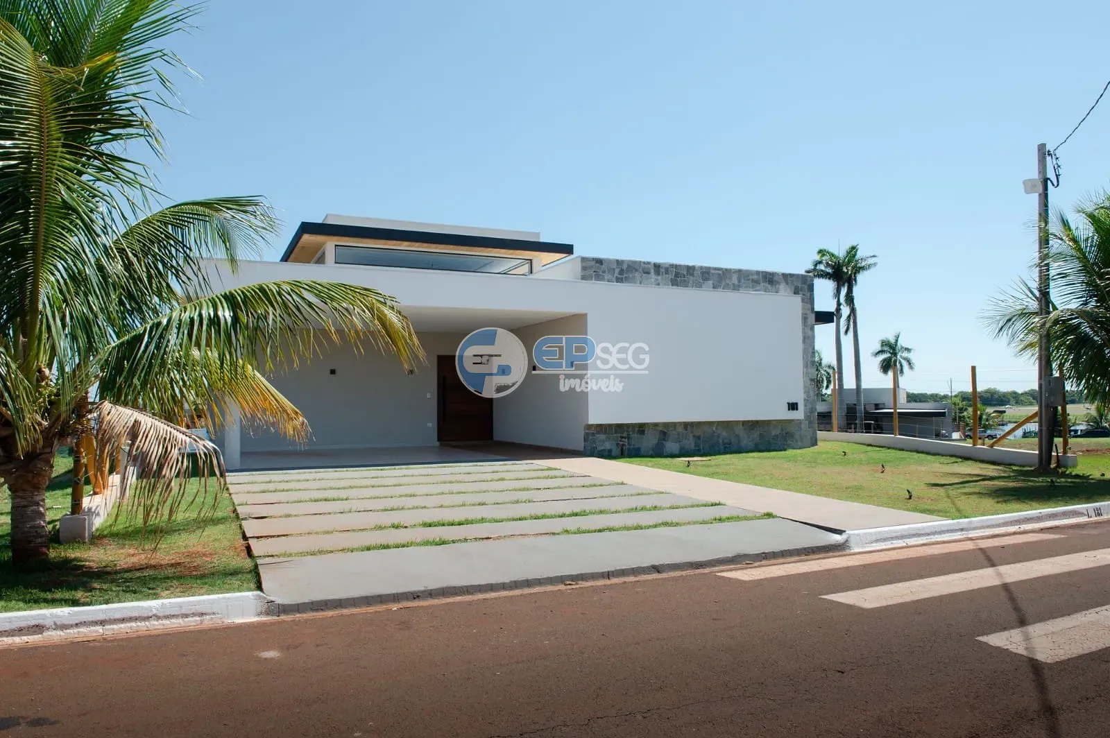 Casa, 4 quartos, 377 m² - Foto 1
