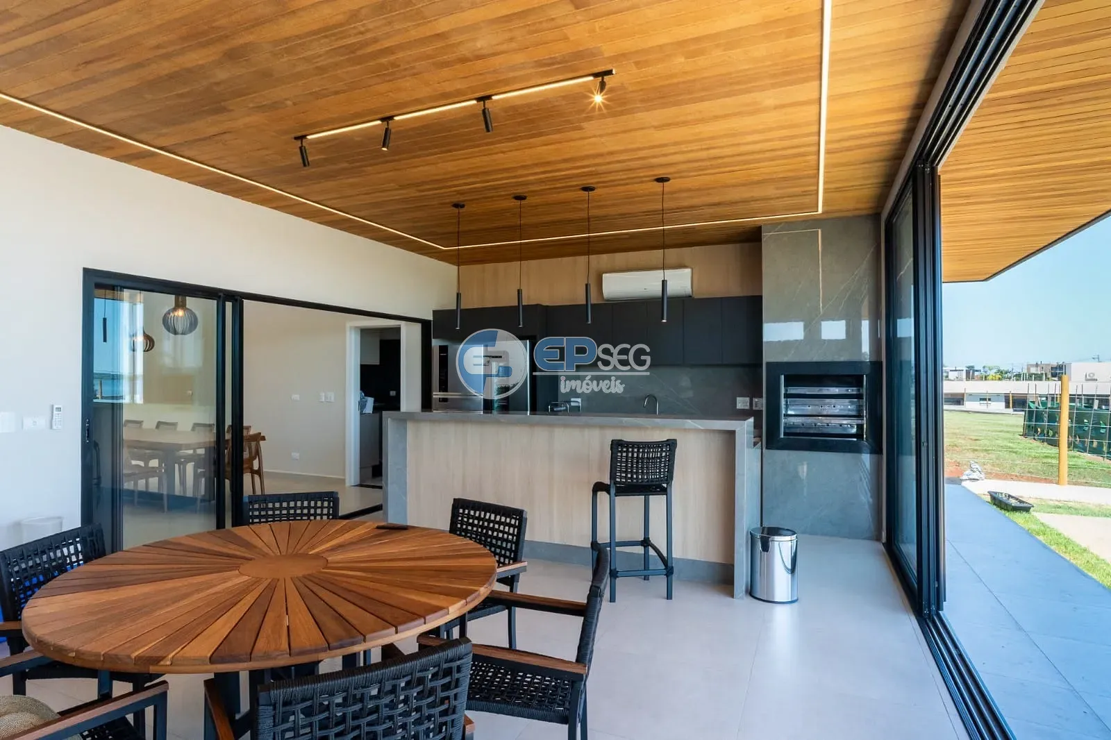 Casa, 4 quartos, 377 m² - Foto 3