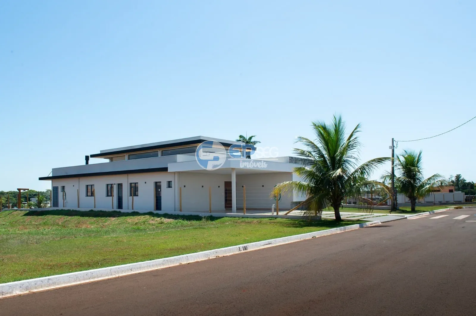Casa, 4 quartos, 377 m² - Foto 2