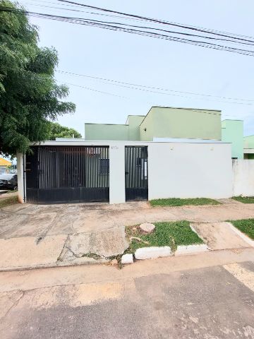 Casa 2 quartos e 1 banheiro, à venda, no bairro Jardim Ágata em Nova Mutum