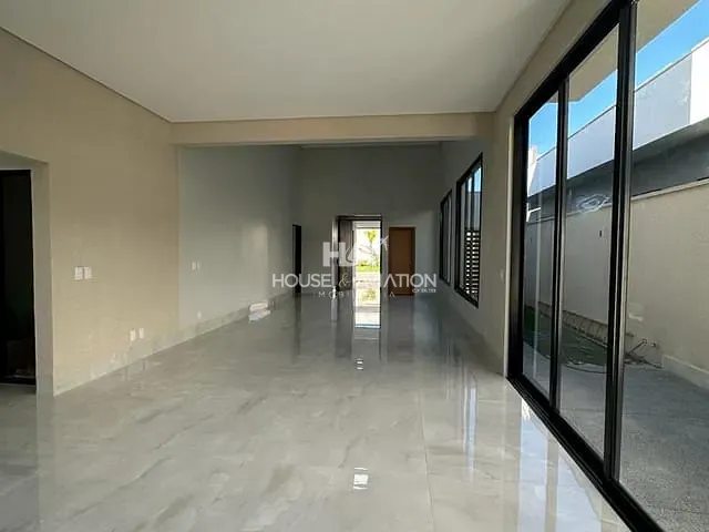 Casa com 418m² 4 quartos e 6 banheiros, à venda, no bairro Portal do Sol Green em Goiânia