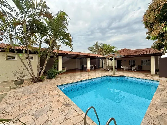Casa com 495m² 2 quartos e 5 banheiros, à venda, no bairro City Ribeirão em Ribeirão Preto