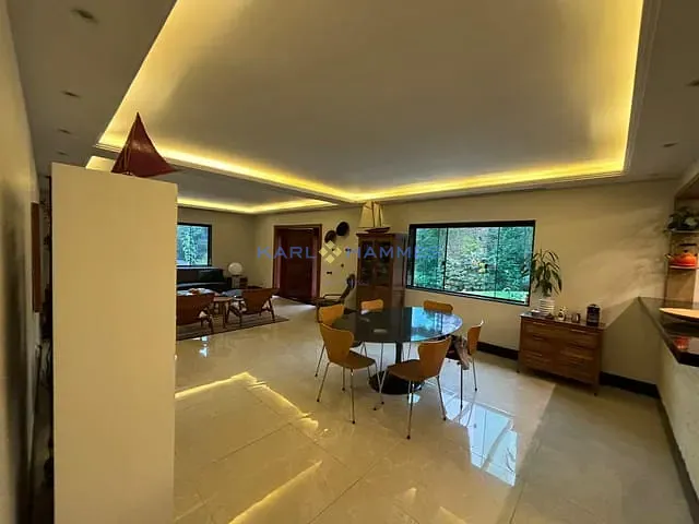 Casa com 3300m² 4 quartos e 5 banheiros, à venda, no bairro Fazenda Inglesa em Petrópolis