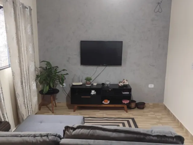 Casa com 150m² 3 quartos e 1 banheiro, à venda, no bairro INDUSVILLE em Londrina
