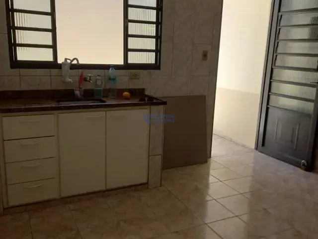 Casa com 150m² 2 quartos e 2 banheiros, para alugar, no bairro Jardim Limoeiro em São José dos Campos