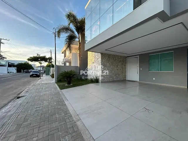 Casa 4 quartos e 6 banheiros, para alugar, no bairro Fernando Idalino em Petrolina