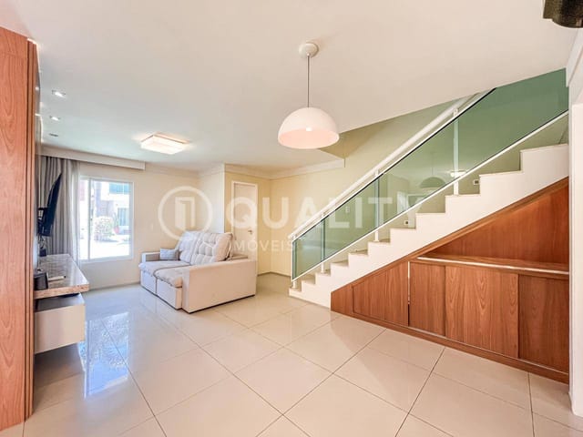 Casa com 111m² 3 quartos e 4 banheiros, à venda, no bairro Lagoinha em Eusébio