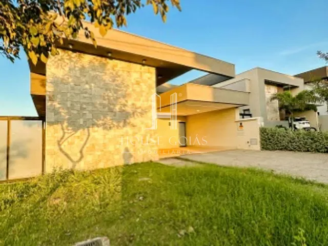 Casa com 316m² 3 quartos e 4 banheiros, à venda, no bairro Parqville Pinheiros em Avenida Pinheiros