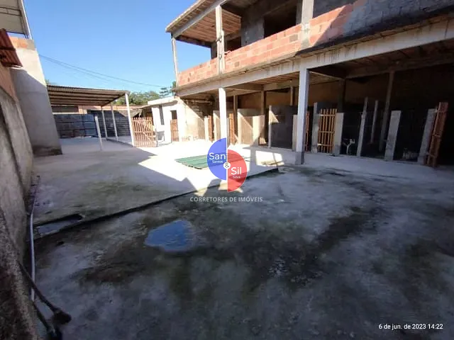 Casa com 360m² 1 quarto e 1 banheiro, à venda, no bairro Praia do Imperador  (Praia de Mauá) em Magé