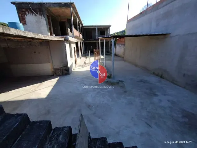 Casa com 360m² 1 quarto e 1 banheiro, à venda, no bairro Praia do Imperador  (Praia de Mauá) em Magé