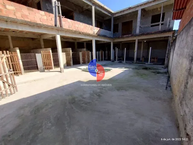Casa com 360m² 1 quarto e 1 banheiro, à venda, no bairro Praia do Imperador  (Praia de Mauá) em Magé