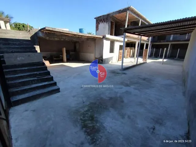 Casa com 360m² 1 quarto e 1 banheiro, à venda, no bairro Praia do Imperador  (Praia de Mauá) em Magé