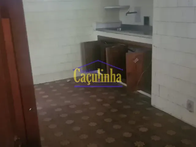 Casa com 180m² 3 quartos e 3 banheiros, à venda ou para alugar, no bairro Centro em Barra do Piraí