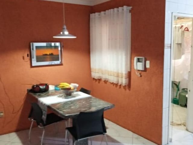 Casa com 180m² 3 quartos e 2 banheiros, à venda, no bairro Vila Monumento em São Paulo