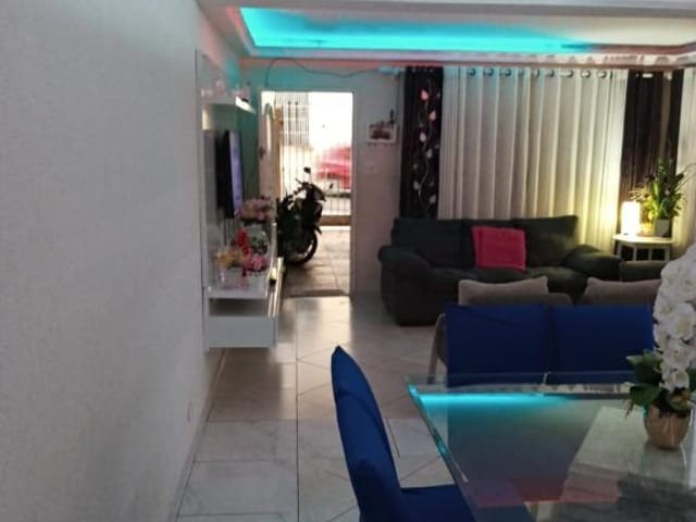 Casa com 180m² 3 quartos e 2 banheiros, à venda, no bairro Vila Monumento em São Paulo