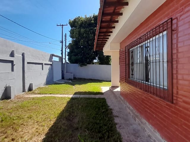 Casa com 600m² 4 quartos e 2 banheiros, à venda, no bairro Parque Balneário São Francisco em Cabo Frio
