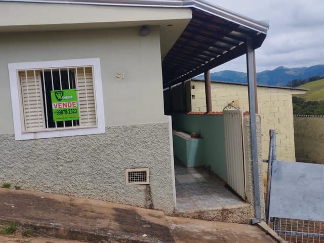 Casa com 100m², à venda, no bairro Lava Pés  em Cambuí