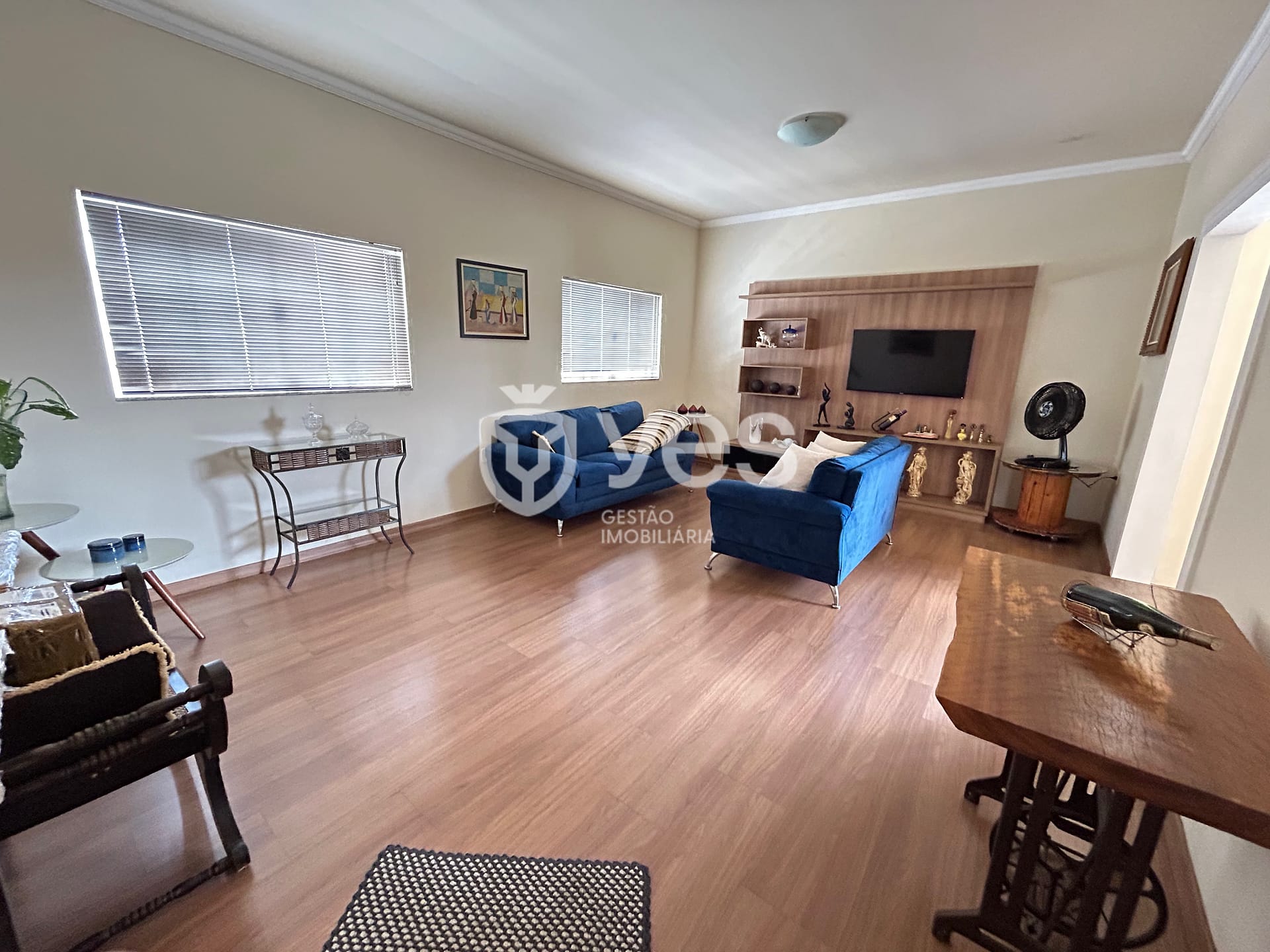 Casa, 3 quartos, 220 m² - Foto 2