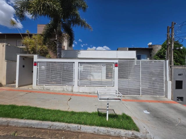 Foto do Casa - Casa à venda, 03 Quartos, Área gourmet com churrasqueira, Quintal, 02 garagens, 400 m² de terreno, JD Quebec, Londrina - PR | ZBM NEGOCIOS IMOBILIARIOS