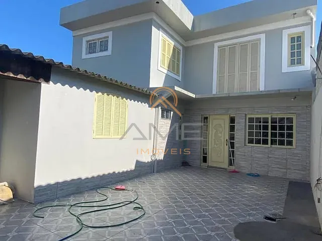Casa 3 quartos e 2 banheiros, à venda, no bairro Três Vendas em Pelotas